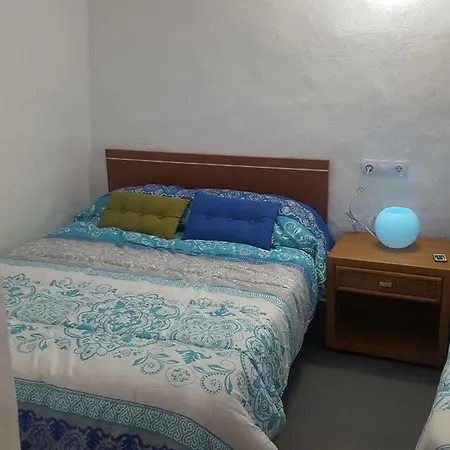 Casa Cueva Juncalillo Garden 컨트리하우스 Juncalillo